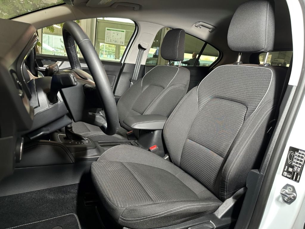 Ford Focus Titanium X+5J. Garantie*+Automatik+B&O