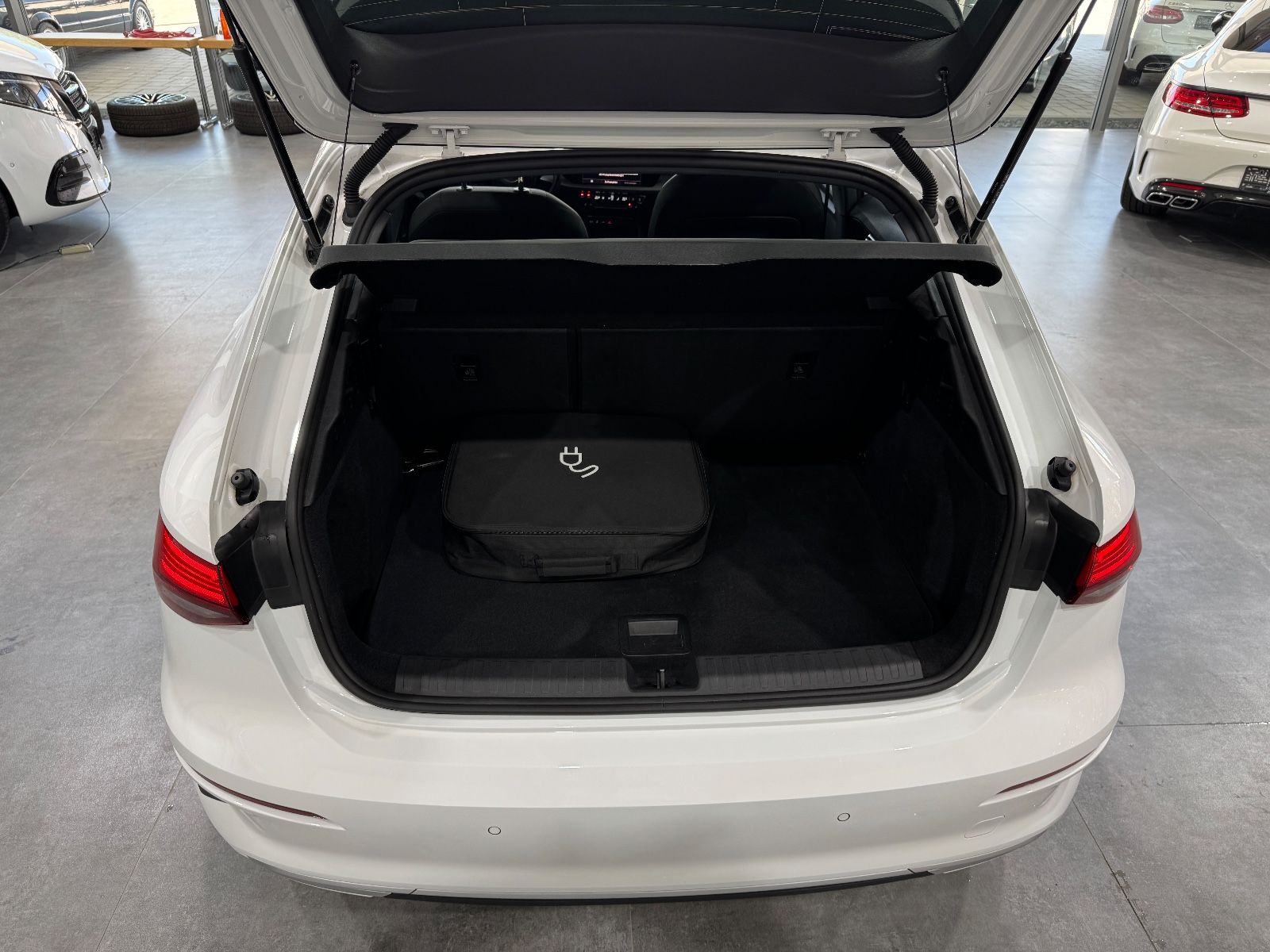 Audi A3 Sportback 40 TFSI e advanced - Samsaru's Car Outlet