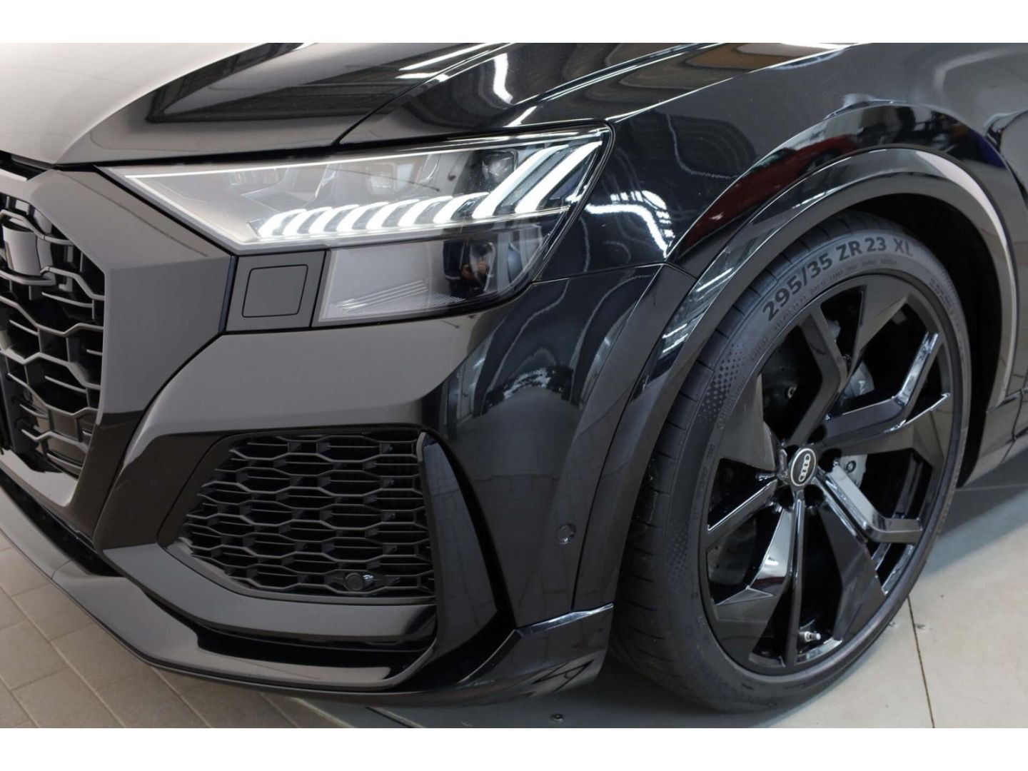 Audi RSQ8 4.0 TFSI quattro