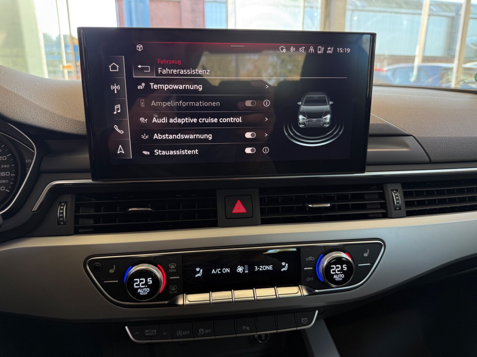 Audi A4 Lim. 40 TDI quattro advanced /1Hd./Matrix/ACC
