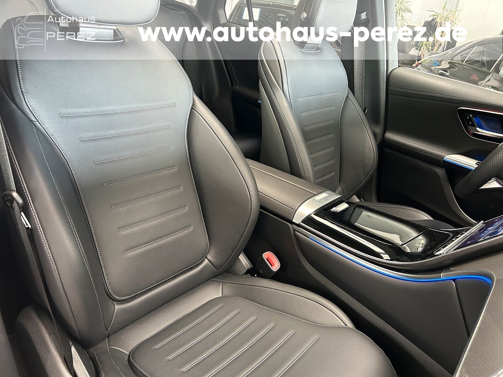 Mercedes-Benz GLC 300 4M AMG PREMIUM+ DISTR-PANO-BURMESTER-360