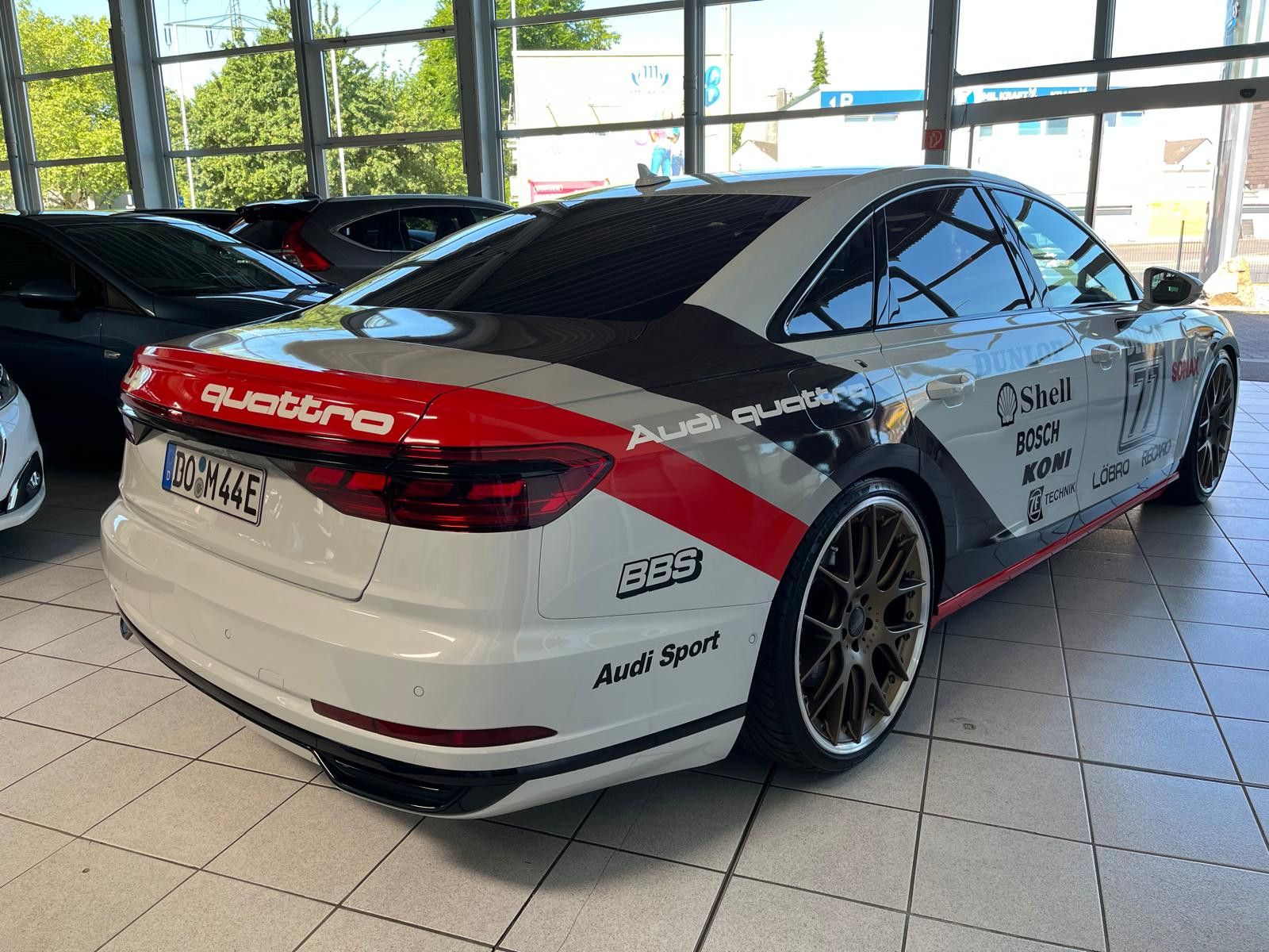 Audi A8 60 TFSI e quattro - Samsaru's Car Outlet