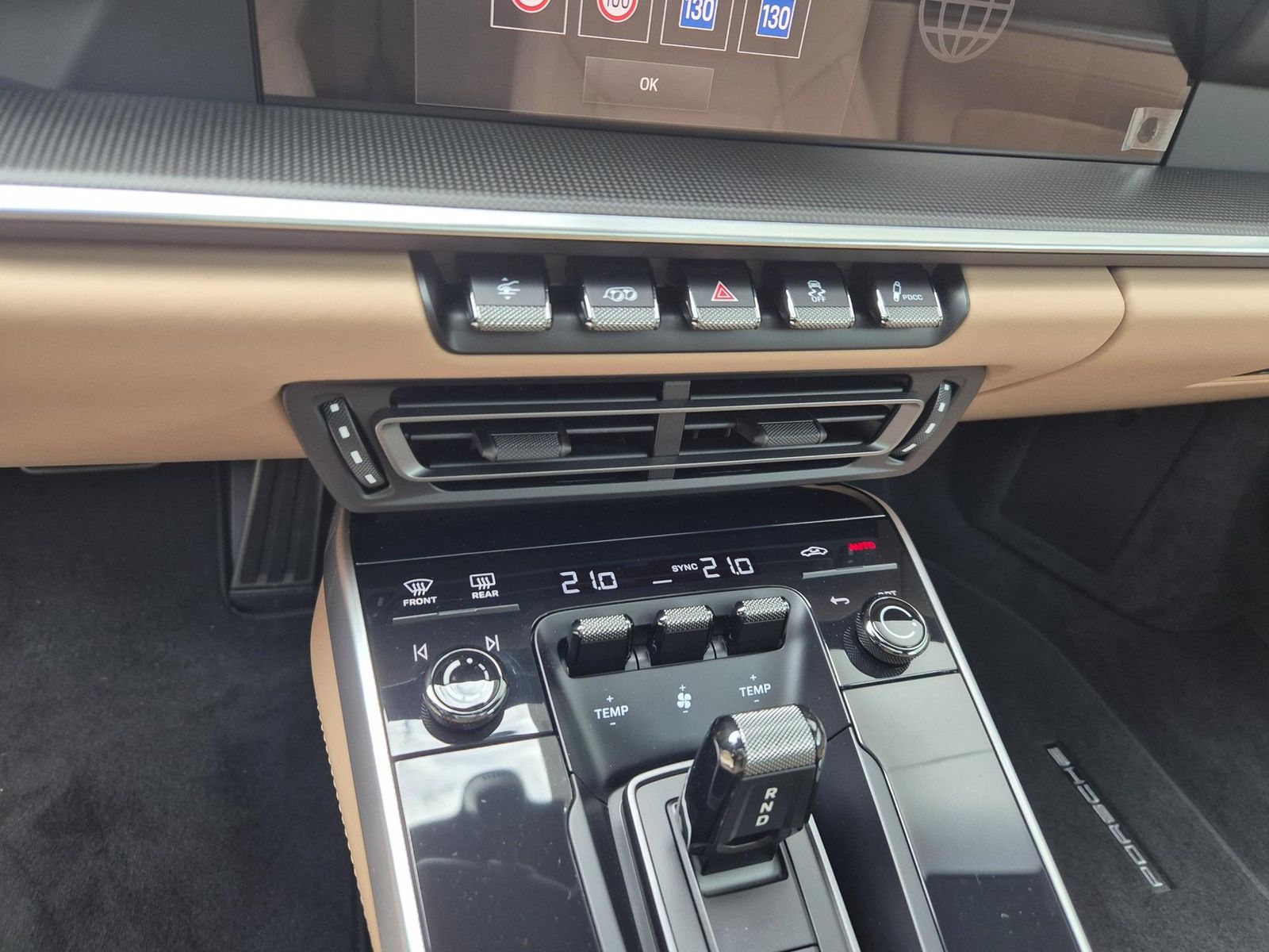 Porsche 992 Turbo S,Sport AGA,Liftsystem,Panodach 478...