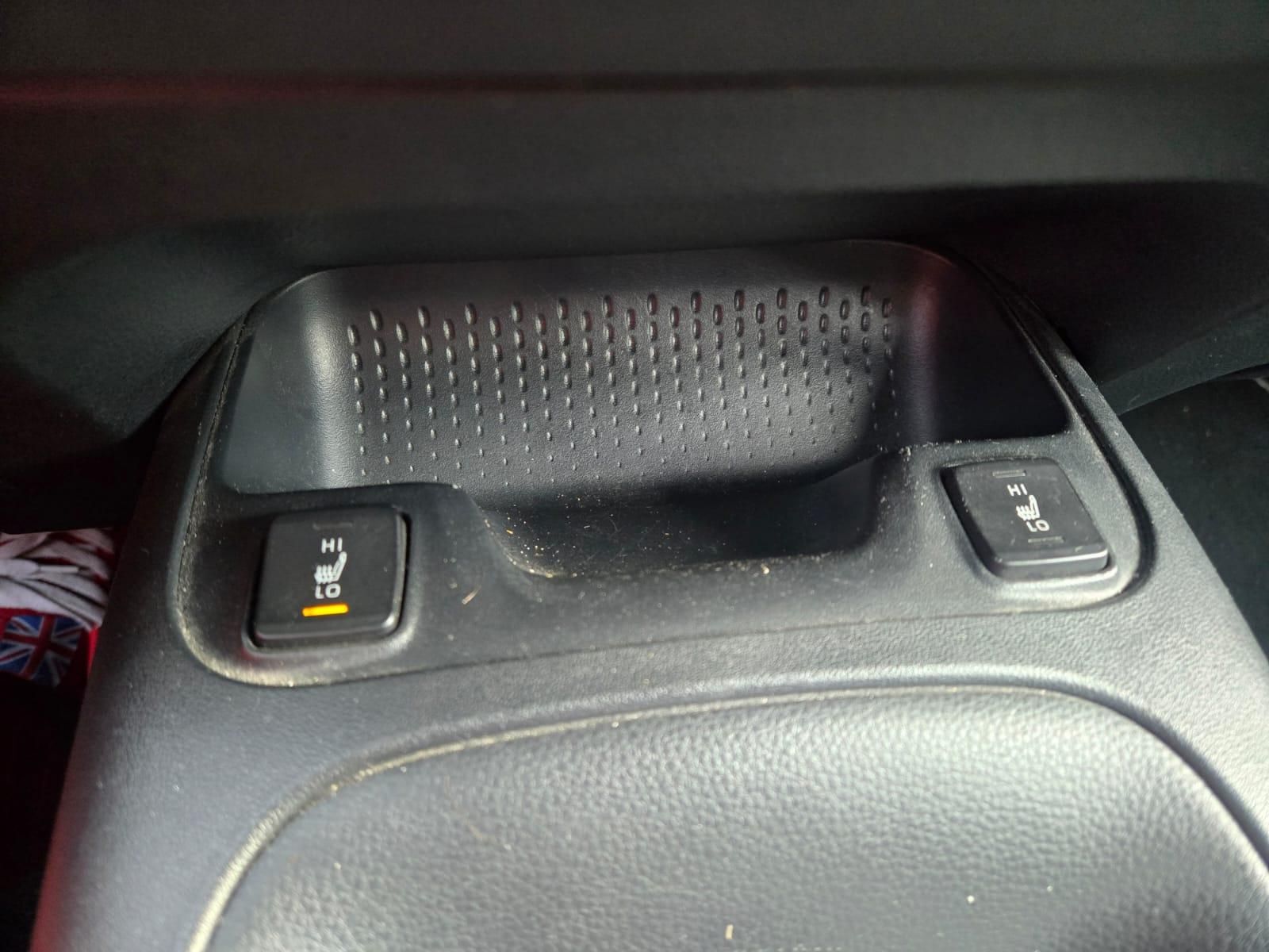 Toyota Corolla 1.8 Hydrid 1.Hand/Kamera/SHZ/NAVI/PDC...