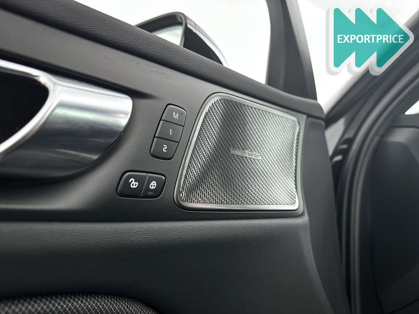 Volvo V60 T6 AWD Plus Dark | 360° kamera | Harman Kard