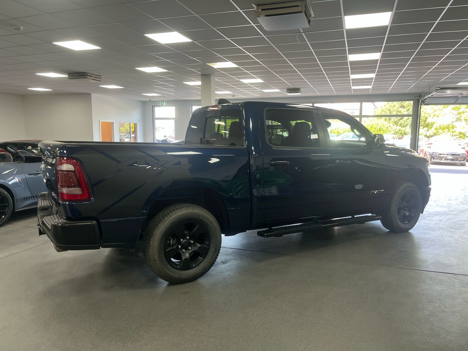 Dodge RAM 5,7l V8 CrewCab/LED/AHK/SHZ/Navi