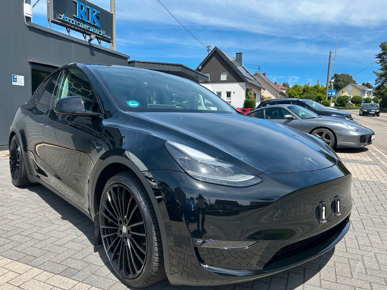 Tesla Model Y Performance Dual AWD