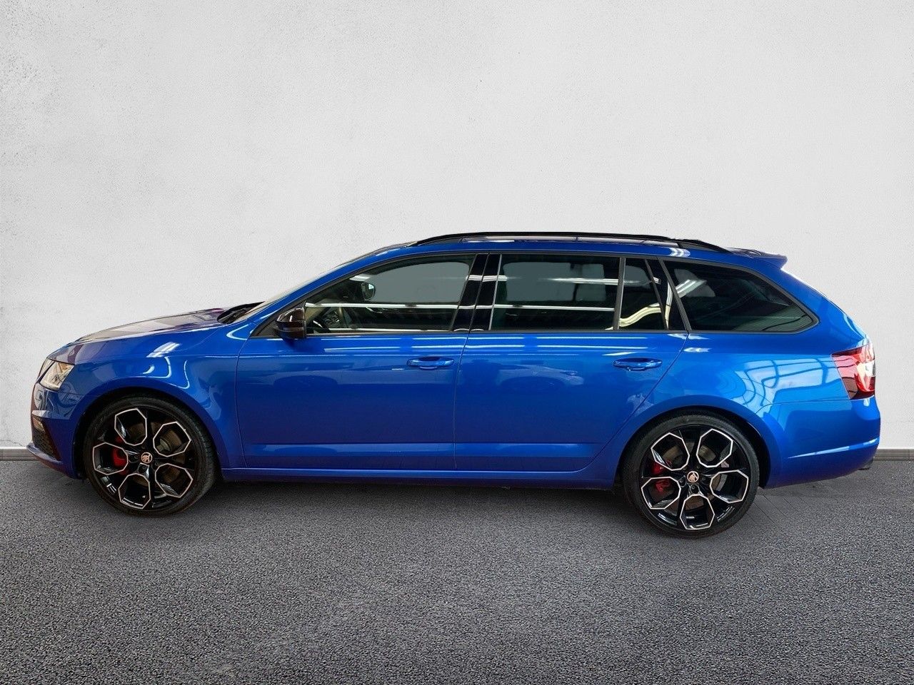 Skoda Octavia Combi RS 2.0 TSI - Samsaru's Car Outlet