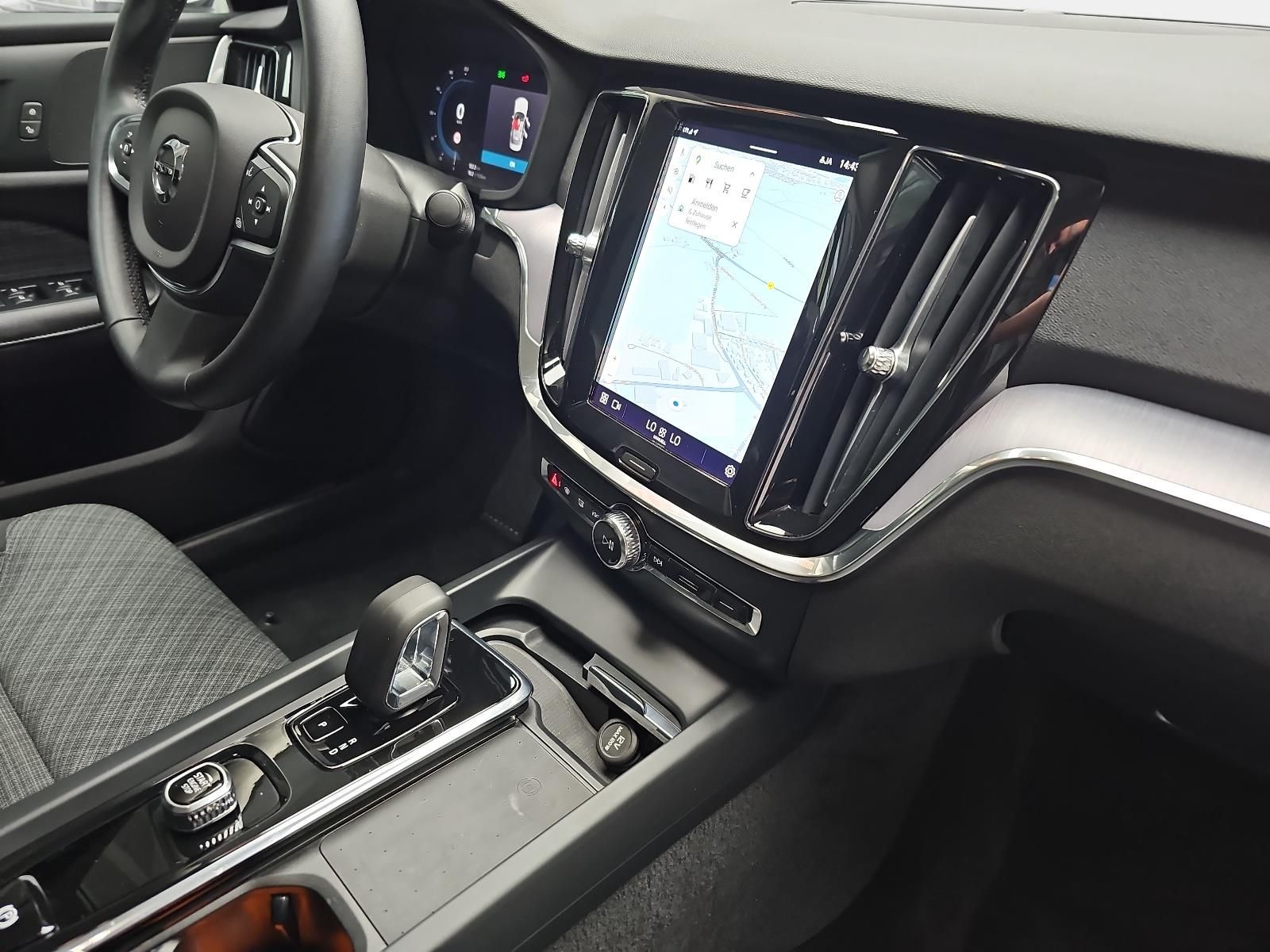 Volvo S60 B4 AUTO. CORE NAVI LED GOOGLE KAMERA LM17