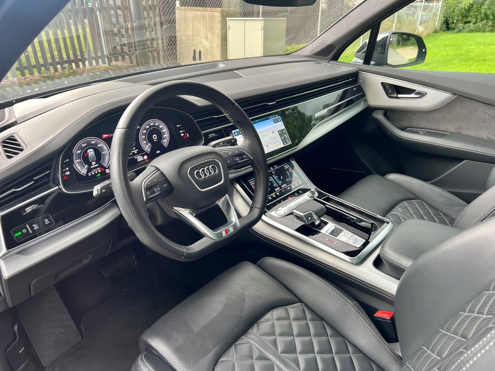 Audi Q7 60TFSIe QUA S line PANO LASER SITZKLIMA 22"