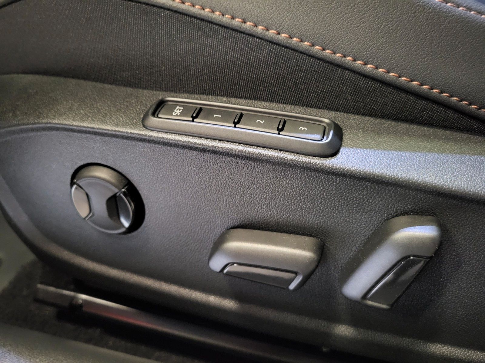 Cupra Leon Sportstourer -VZ- 1.5 e-Hybrid - Samsaru's Car Outlet