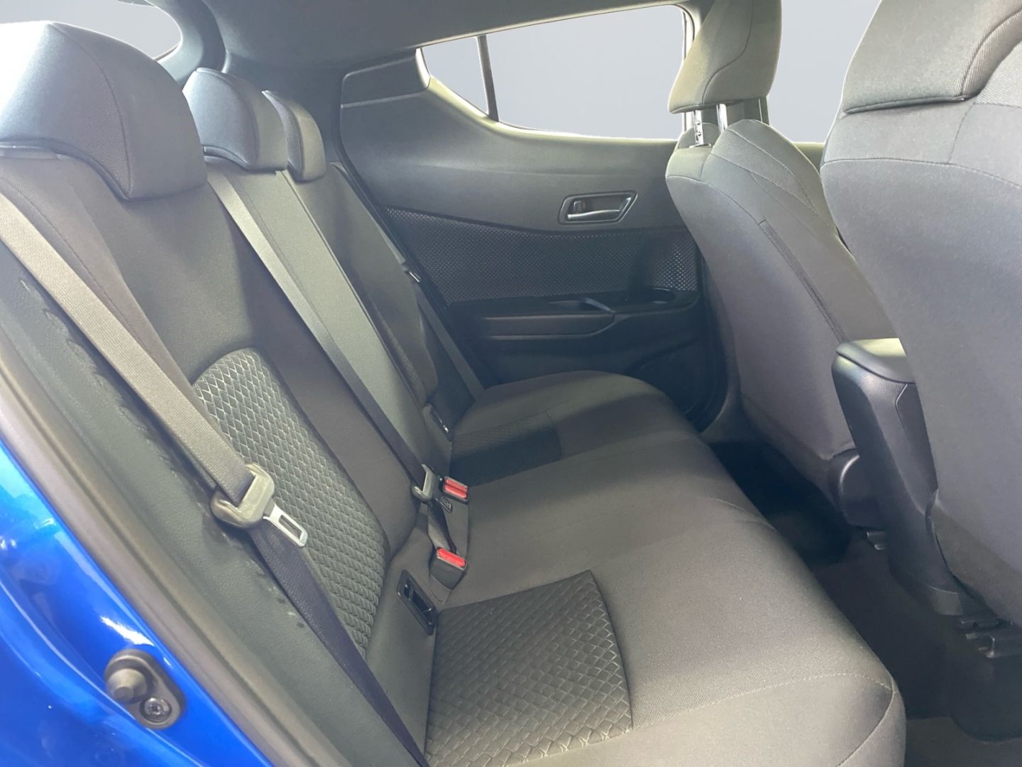 Toyota C-HR 1.8 Hybrid Business-Edition *NAVI*SHZ*Kamer
