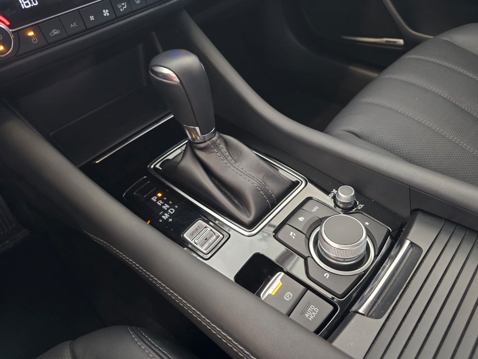 Mazda 6 Kombi Exclusive-Line *HUD*BOSE*SB*LEDER*360°