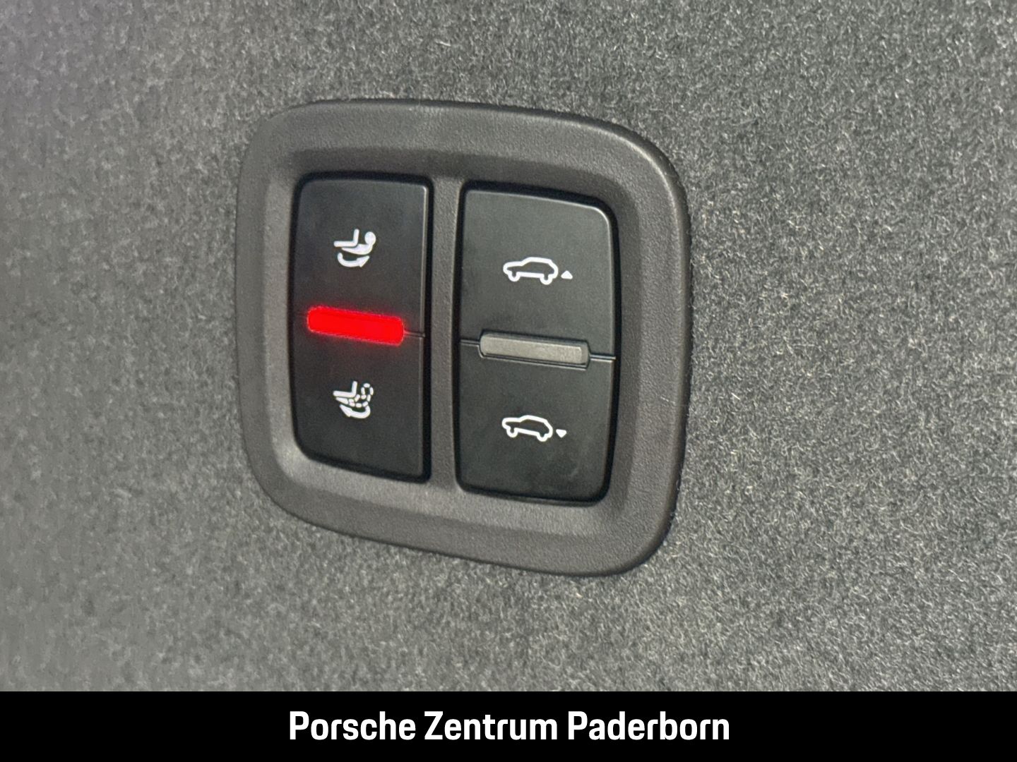 Porsche Cayenne Turbo Burmester Luftfederung LED-Matrix