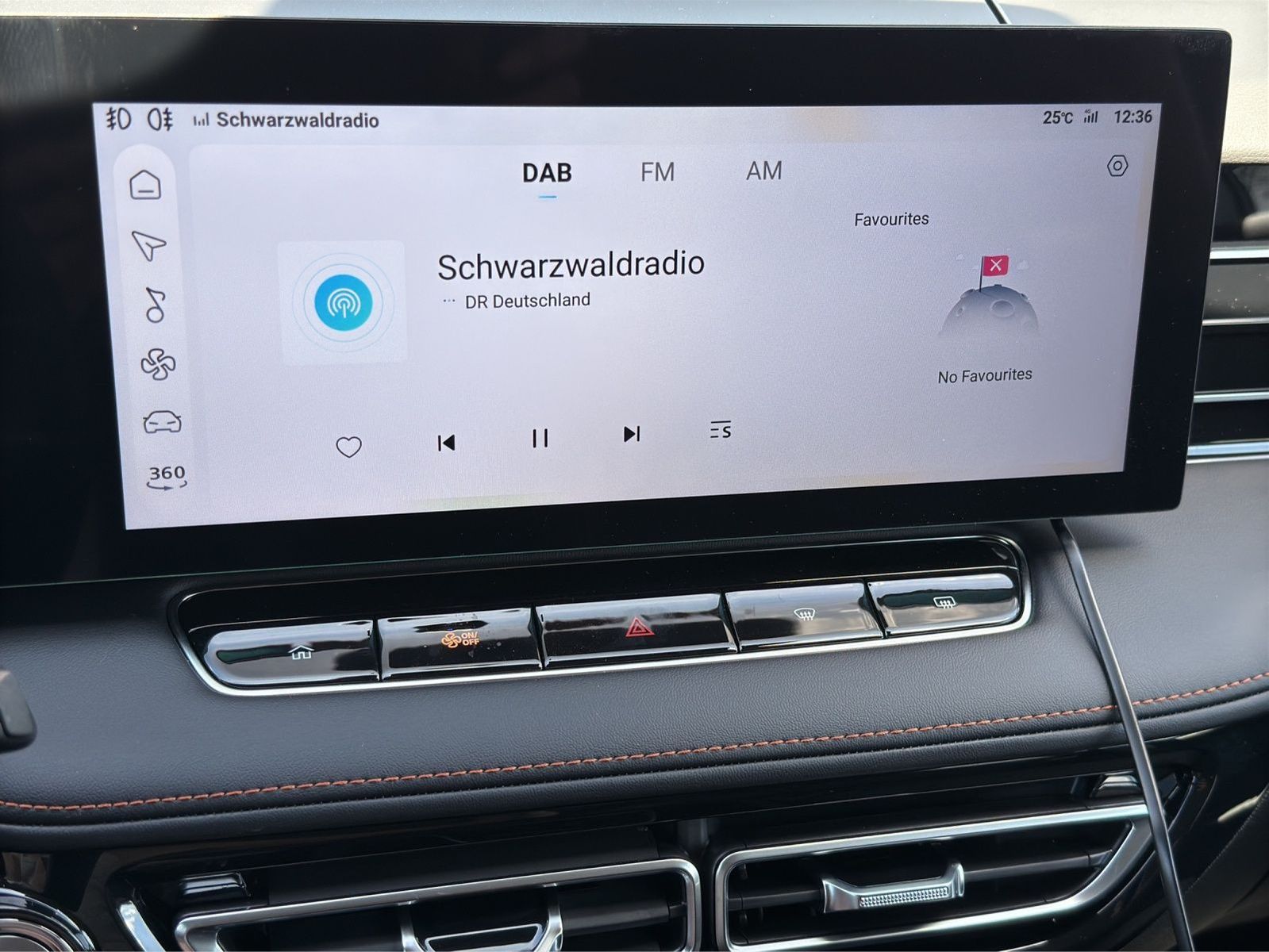 MG HS PHEV 1.5 Luxury Allwetter Reifen *Finanzierun