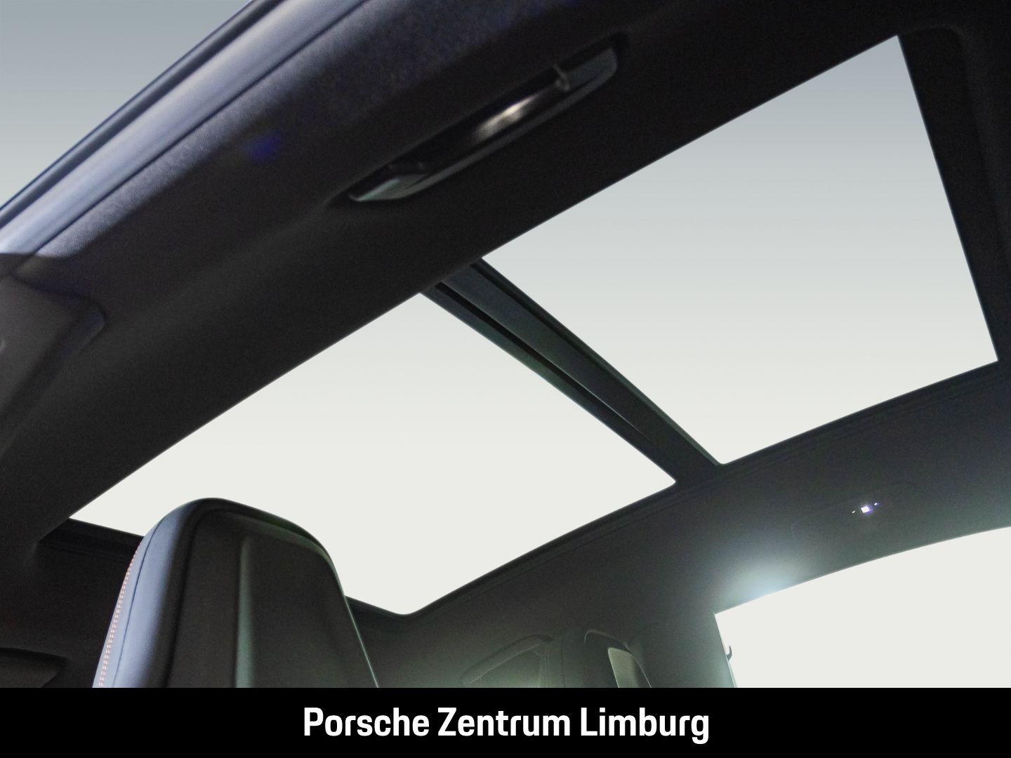 Porsche Macan 4S BOSE Luftfederung Panoramadach LED