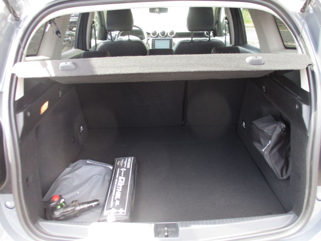 Dacia Duster TCe 100 ECO-G 2WD Extreme - Samsaru's Car Outlet
