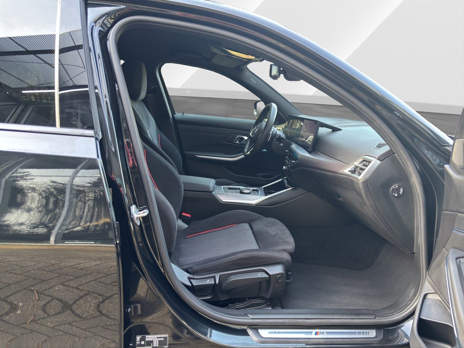 BMW 320d Limousine M Sport | 360° | Navi | LED | HiF