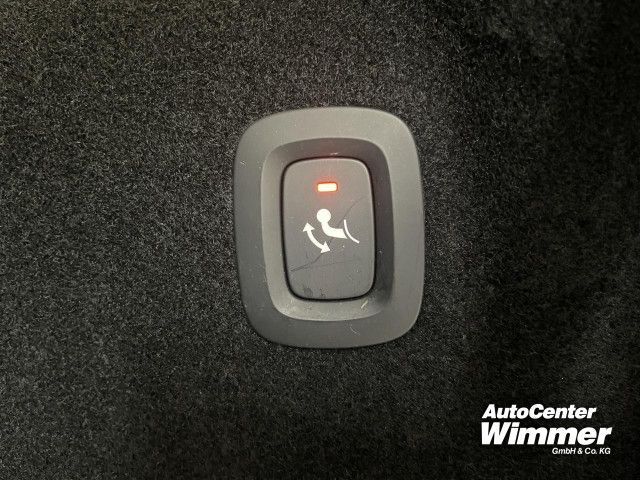 Volvo XC60 B4 D AWD R-Design AHK+Xenium+Licht uvm Navi