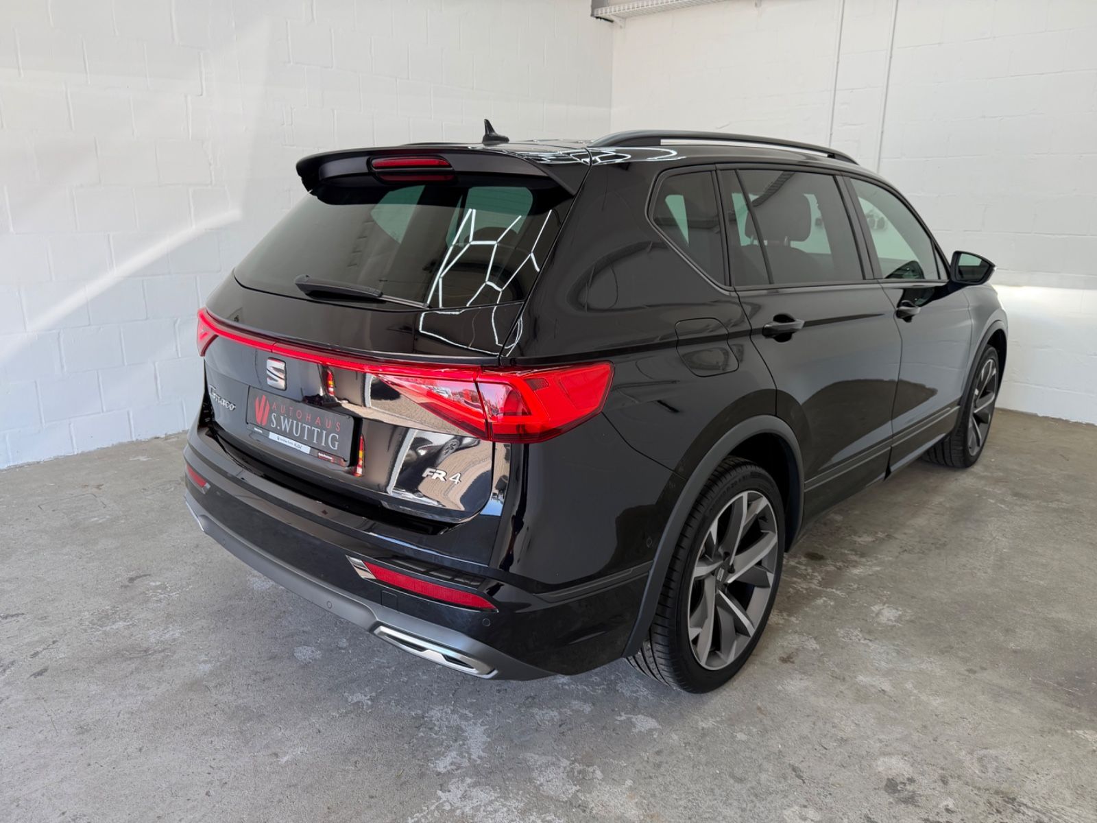 Seat Tarraco 2.0 TSI 4Drive OPF DSG FR+7SITZE+PANO+