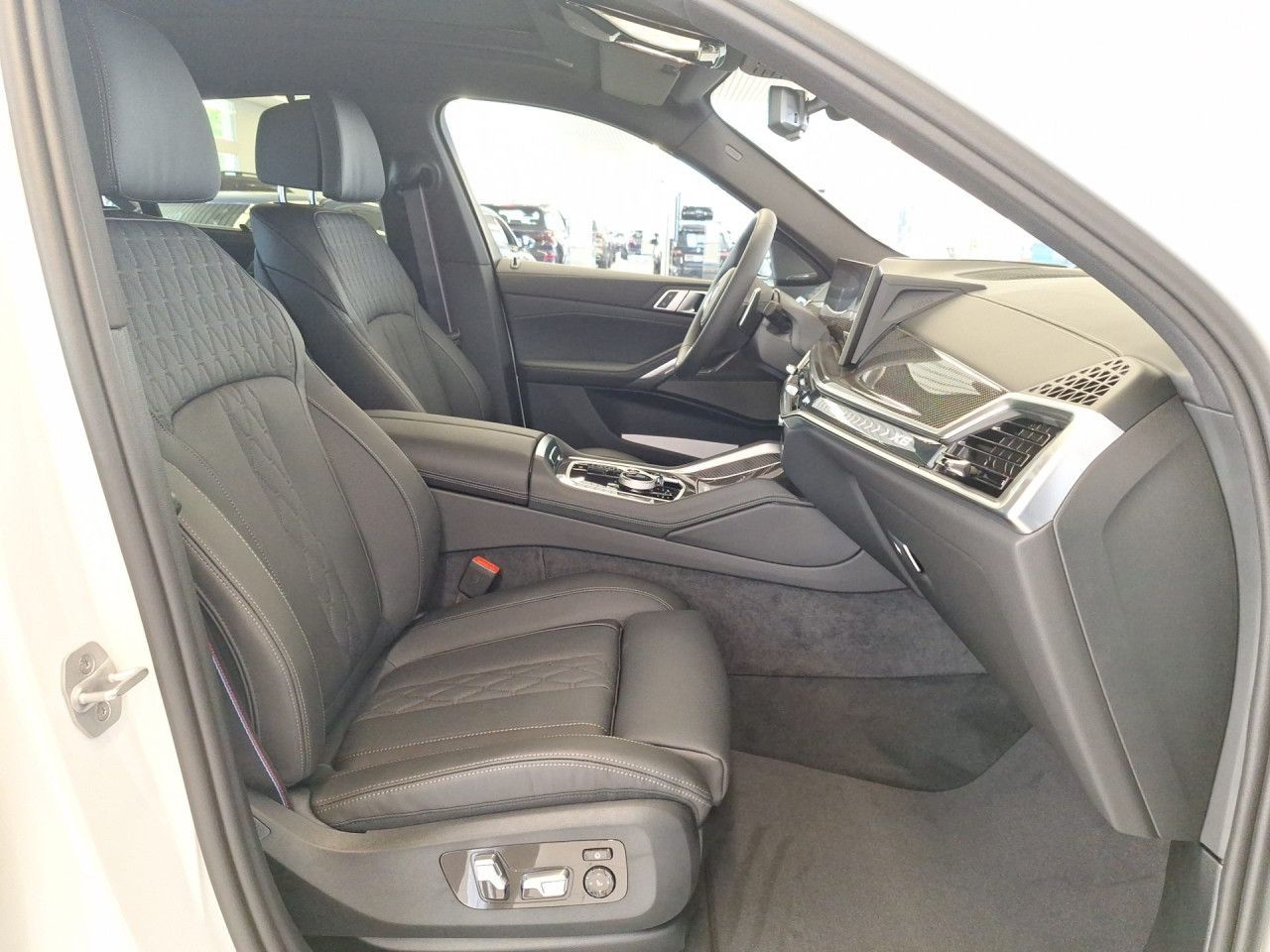 BMW X6 xD30d Leas ab 999 M SPORT PRO DAPr Sthz Pano