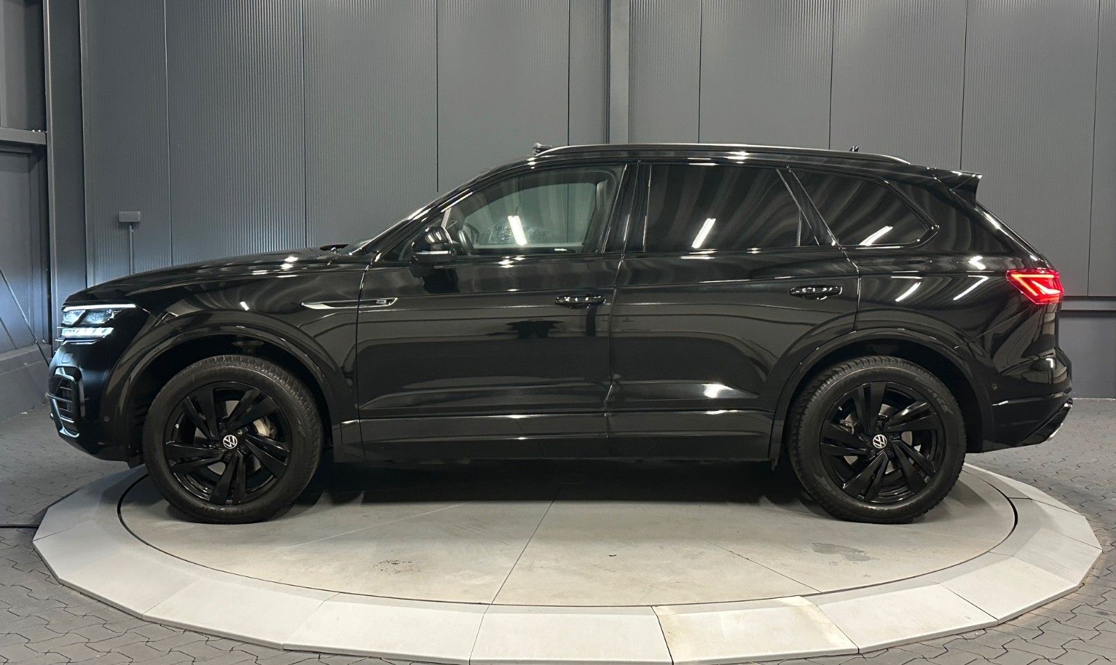 Volkswagen Touareg R-Line 4Motion*Black Style*PANORAMA*Stan