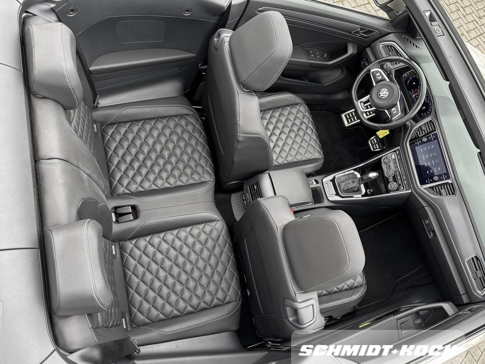 Volkswagen T-Roc 1.5 TSI R-Line - Samsaru's Car Outlet