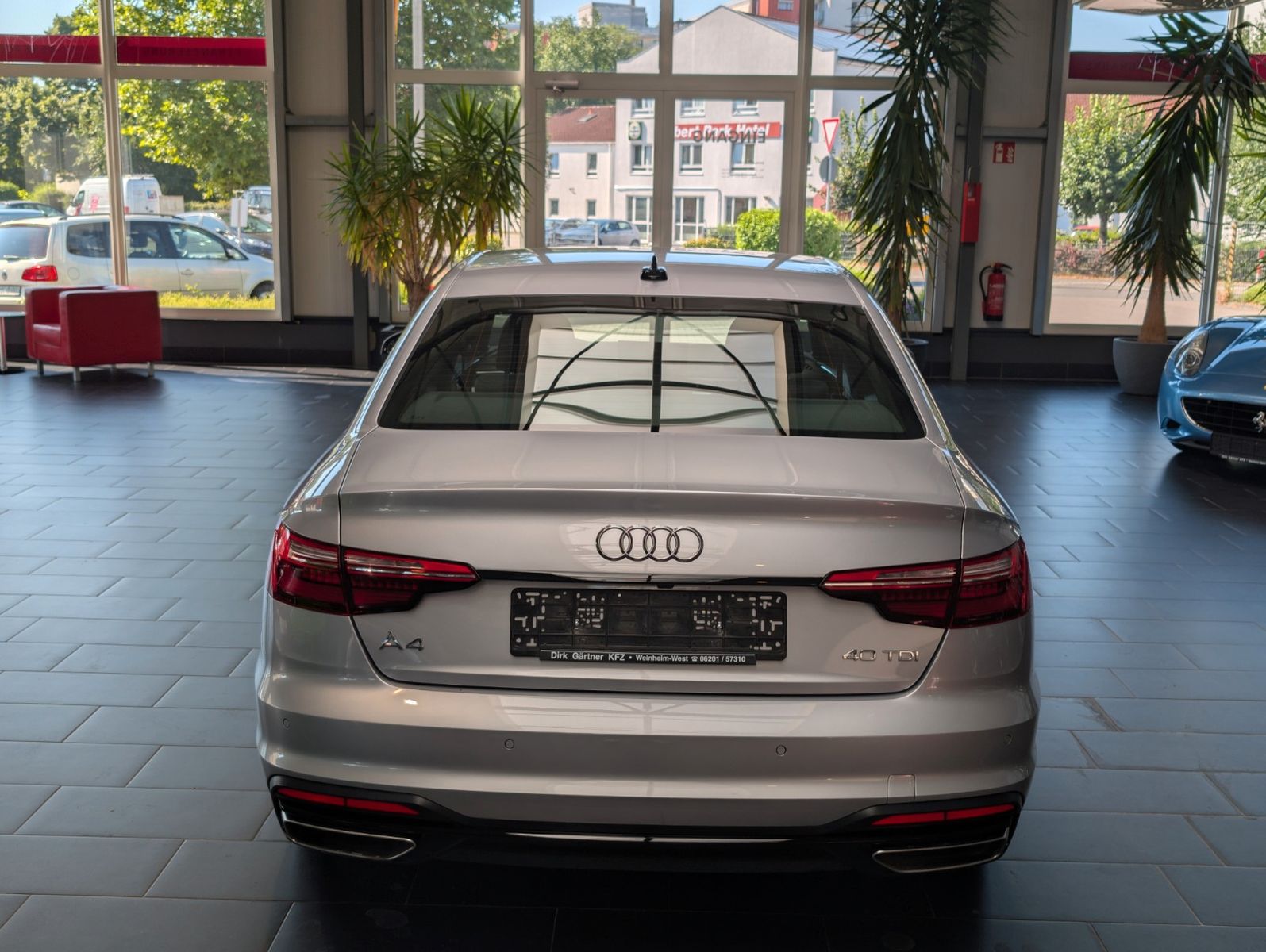 Audi A4 40 TDI S tronic advanced - Samsaru's Car Outlet
