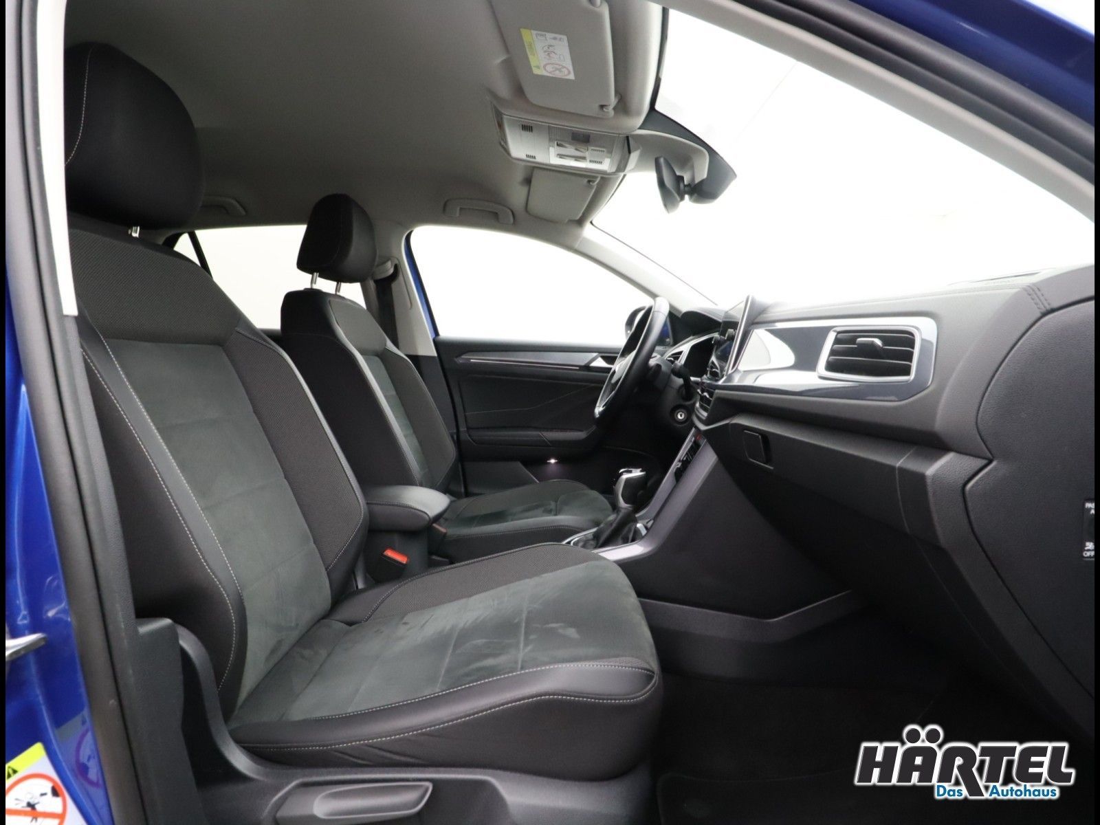 Volkswagen T-ROC STYLE 1.5 TSI DSG - Samsaru's Car Outlet