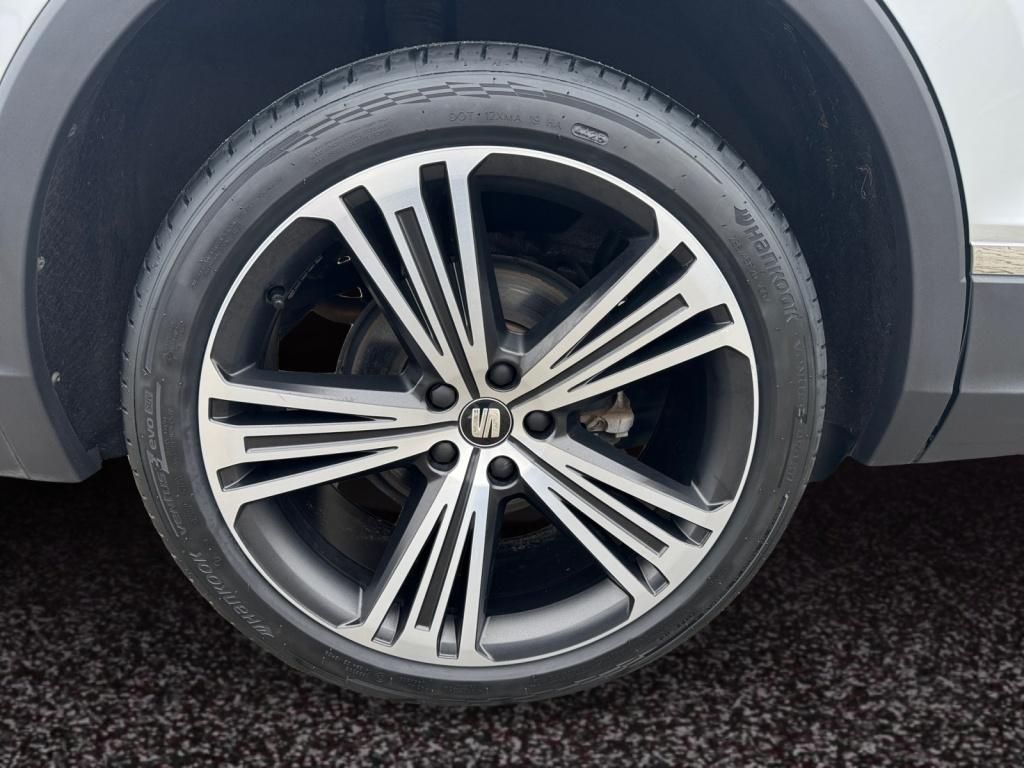 Seat Tarraco 2.0 TSI Xcell AWD 7SITZE+AHK+BEATS+NAVI