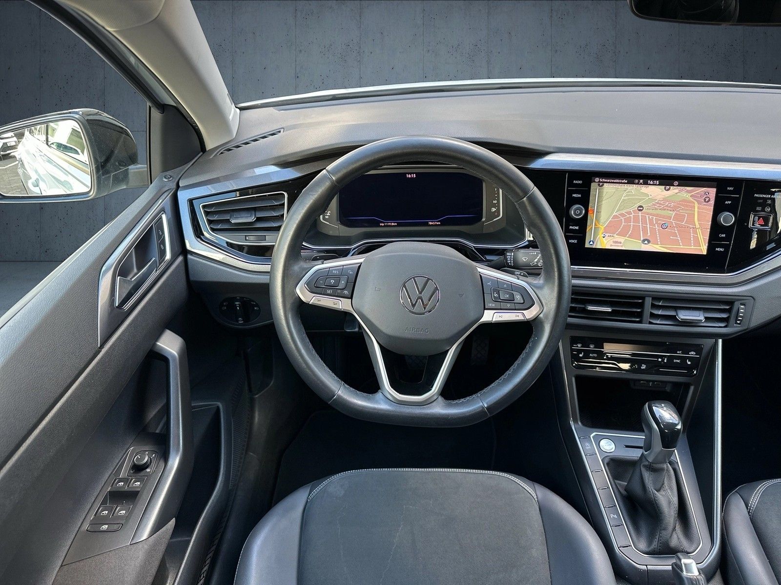 Volkswagen Polo Style 1.0 TSI DSG - Samsaru's Car Outlet