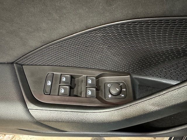 Skoda Octavia Combi RS - Samsaru's Car Outlet