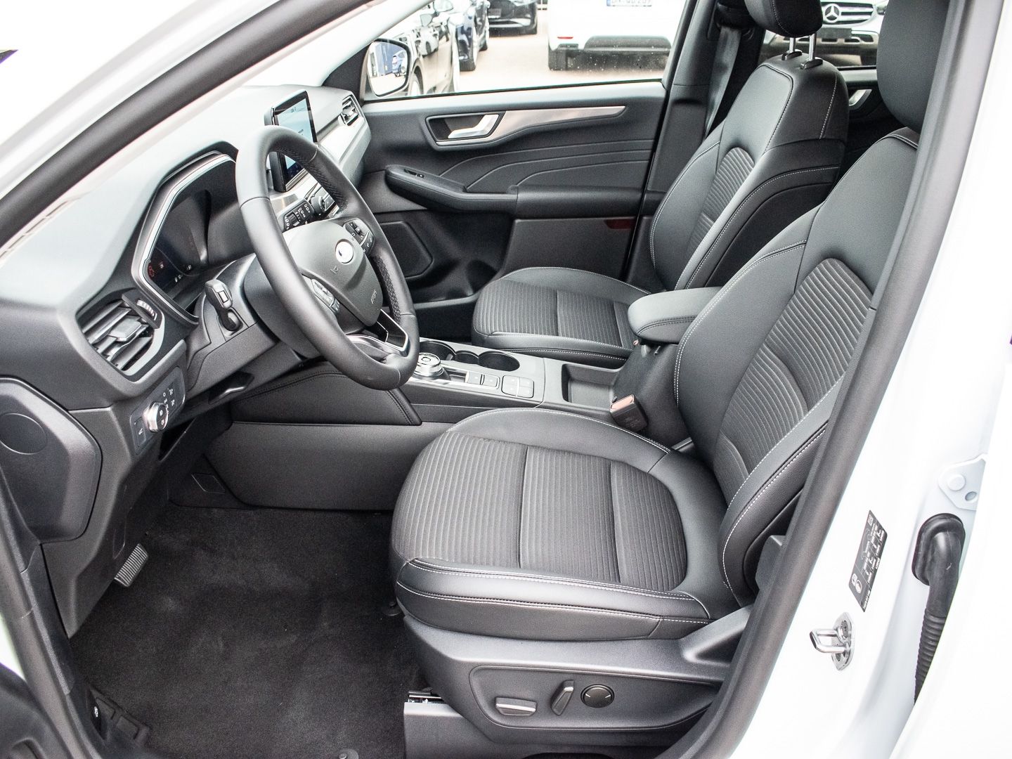 Ford Kuga Hybrid Titanium X FHEV - Samsaru's Car Outlet