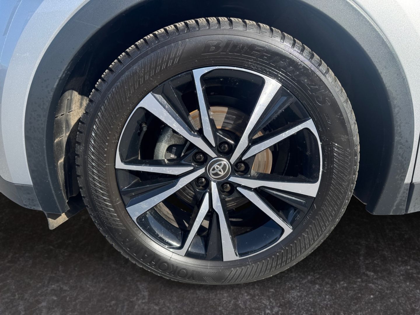 Toyota C-HR 1.8 Hybrid Team D *Technik-Paket*Kamera*SHZ