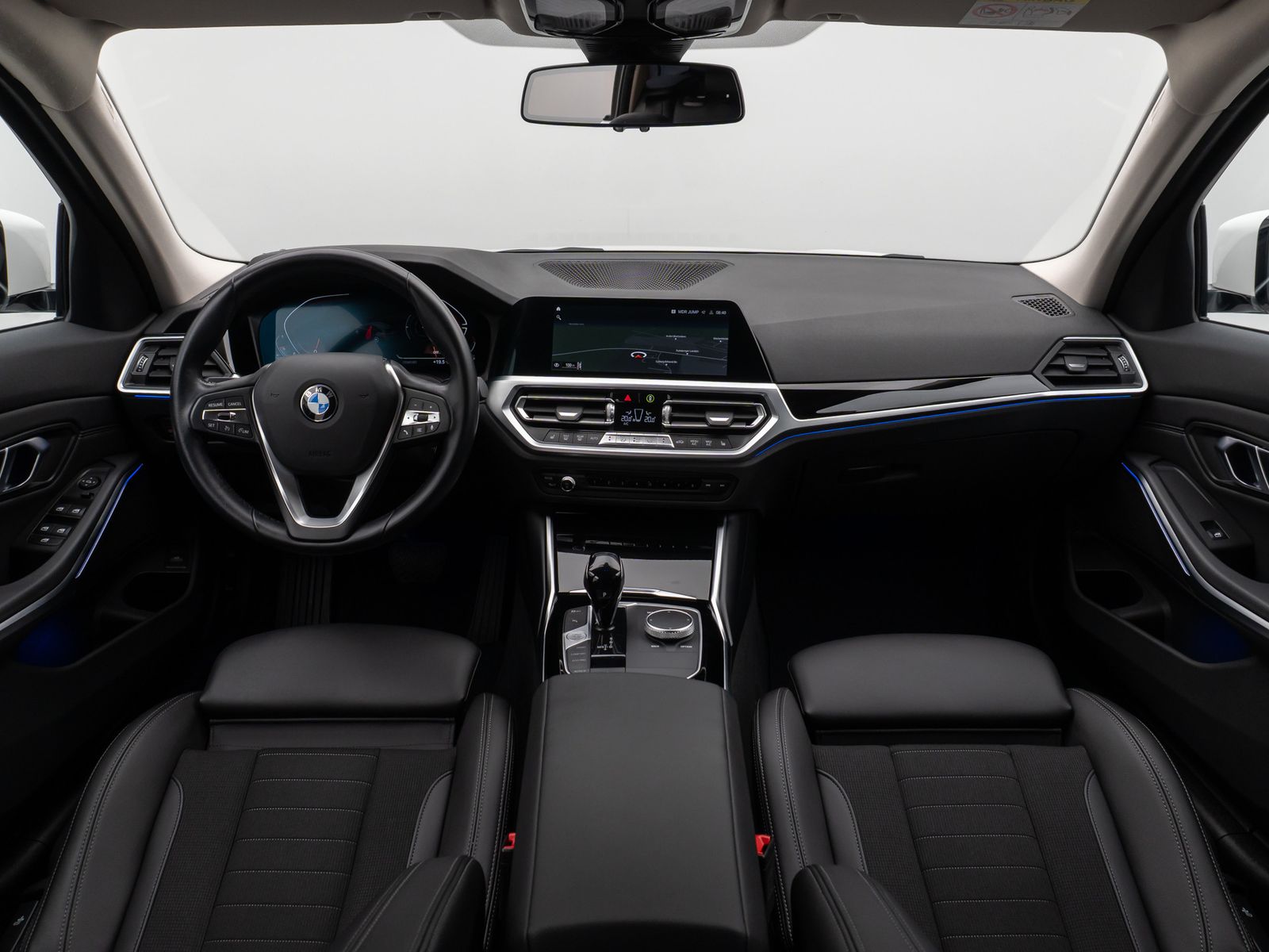 BMW 320d SportLine - Samsaru's Car Outlet