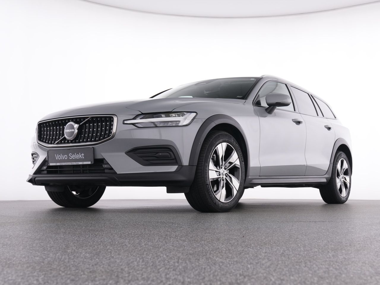 Volvo V60 Cross Country B4 AWD PLUS FAP+WINTERPAK