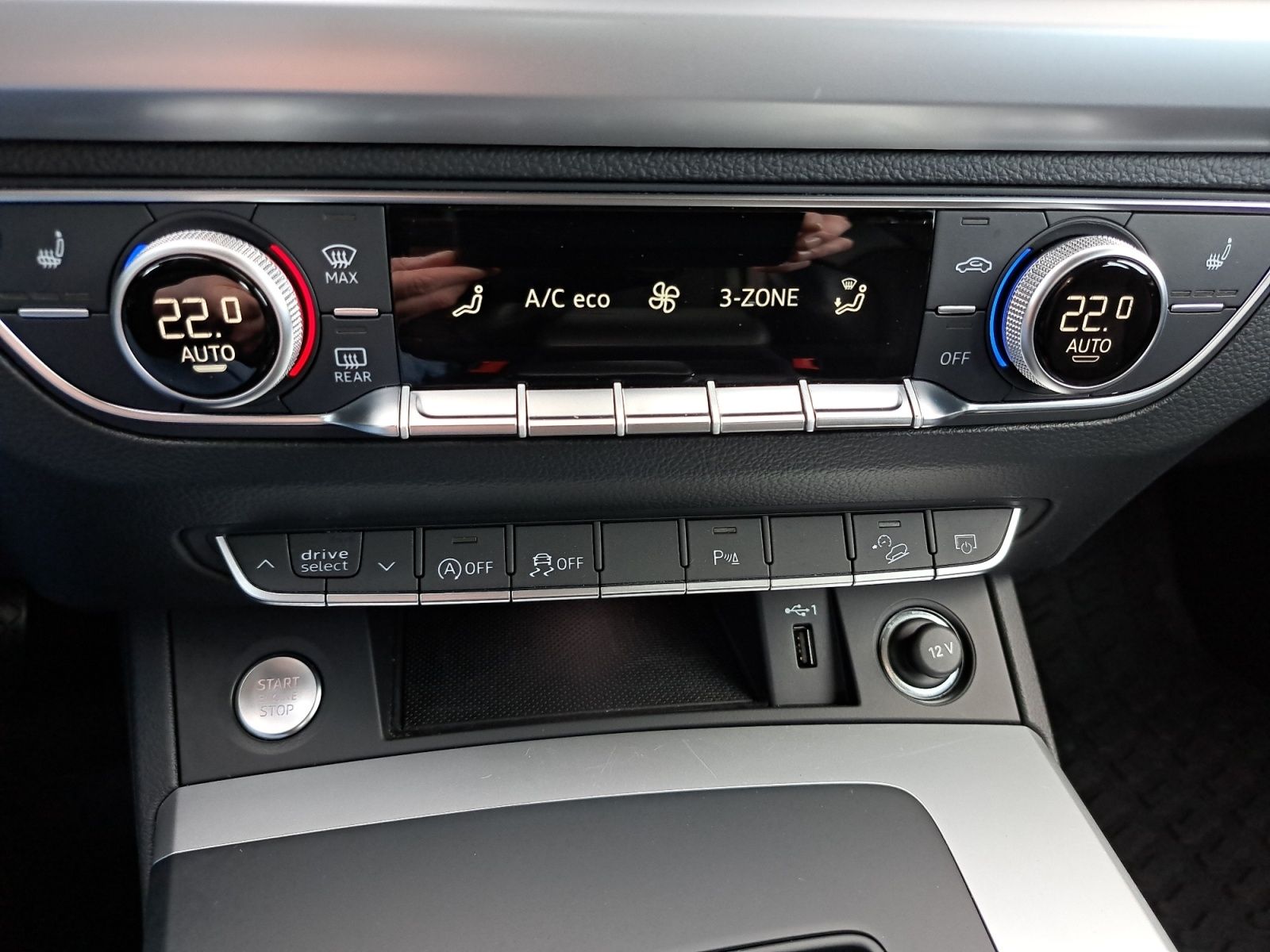 Audi Q5 S line 40 TDI quattro S tronic AHK PANO HEAD
