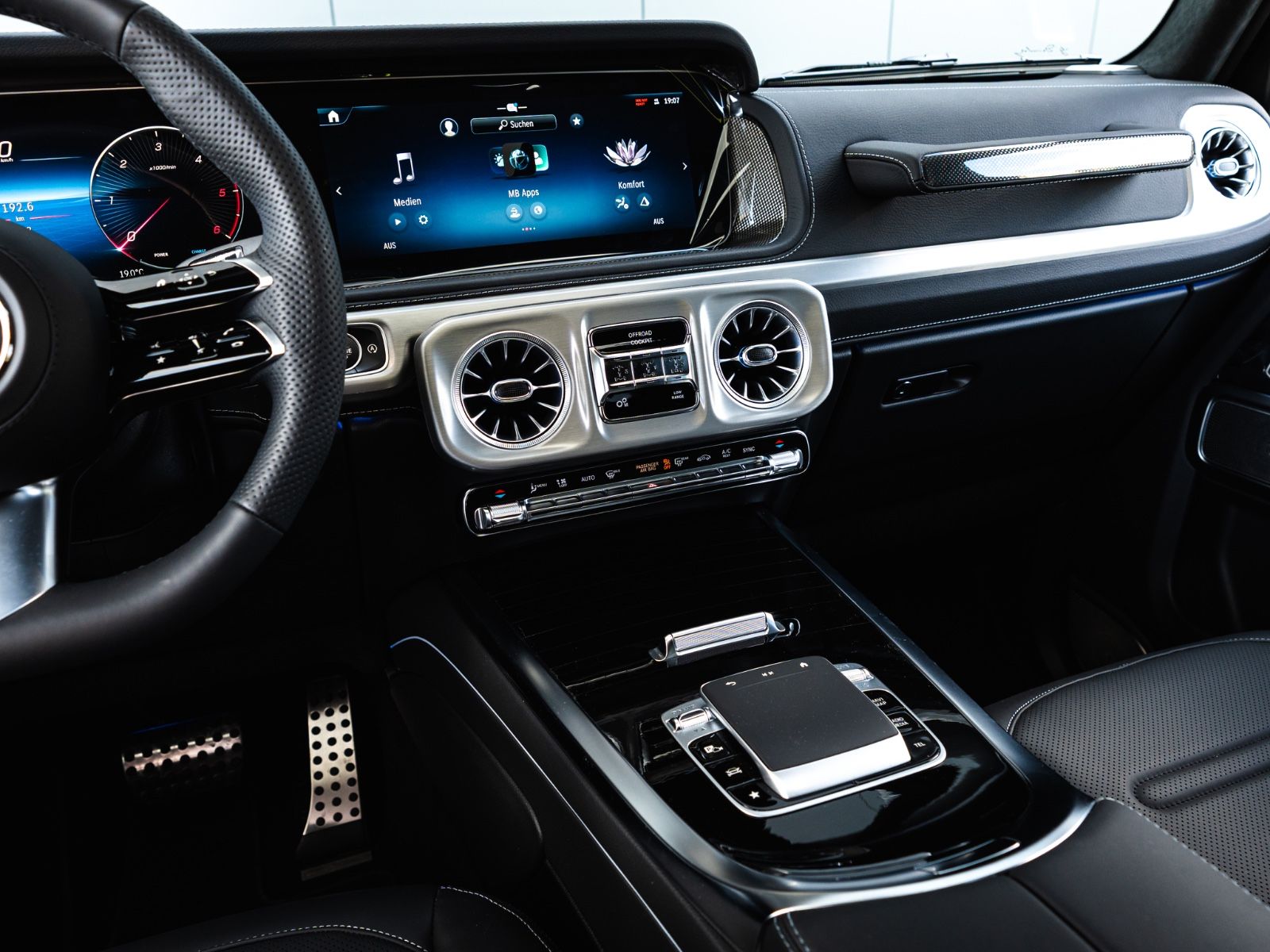 Mercedes-Benz G 450d AMG LINE - Samsaru's Car Outlet