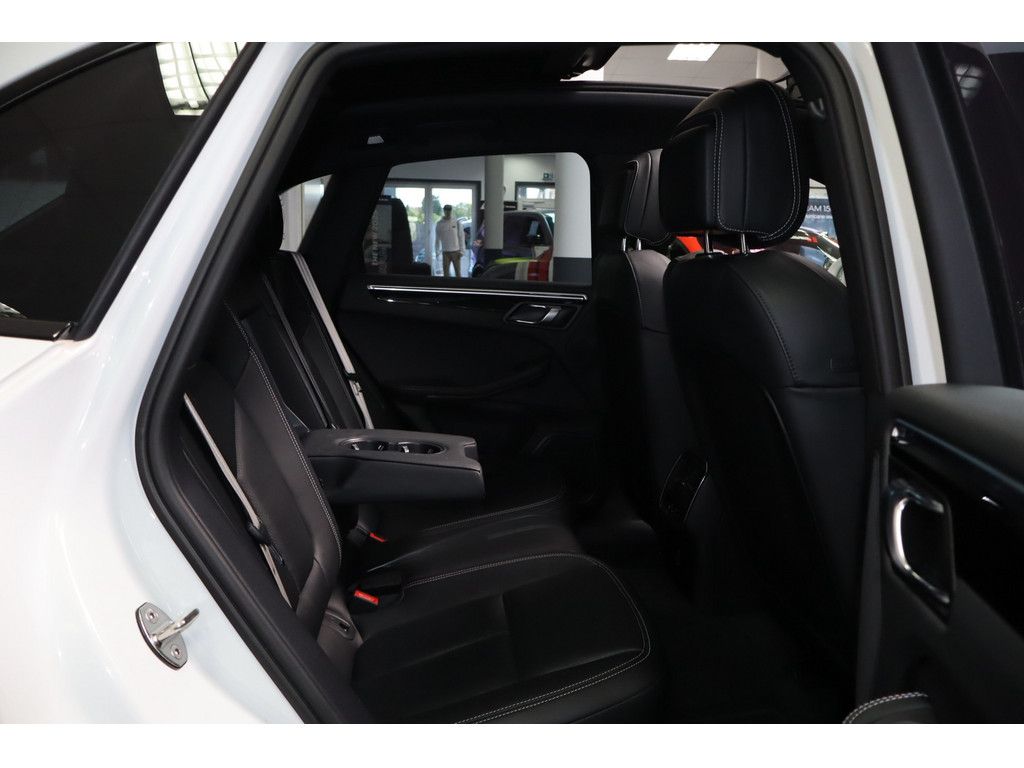 Porsche Macan 2.9 S Facelift PASM Panorama PDLS+ 20"