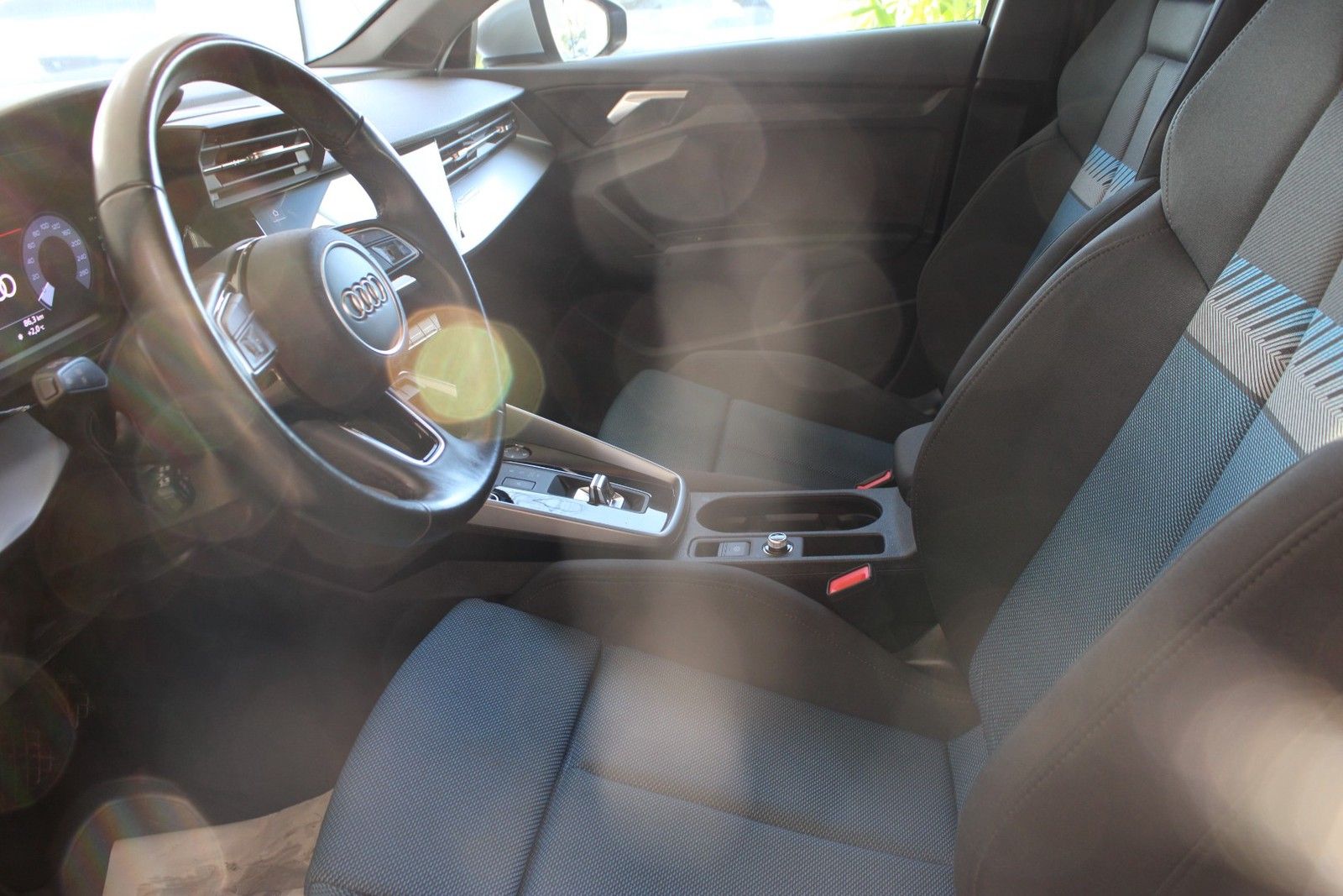 Audi A3 Sportback 35 TFSI Sport - Samsaru's Car Outlet