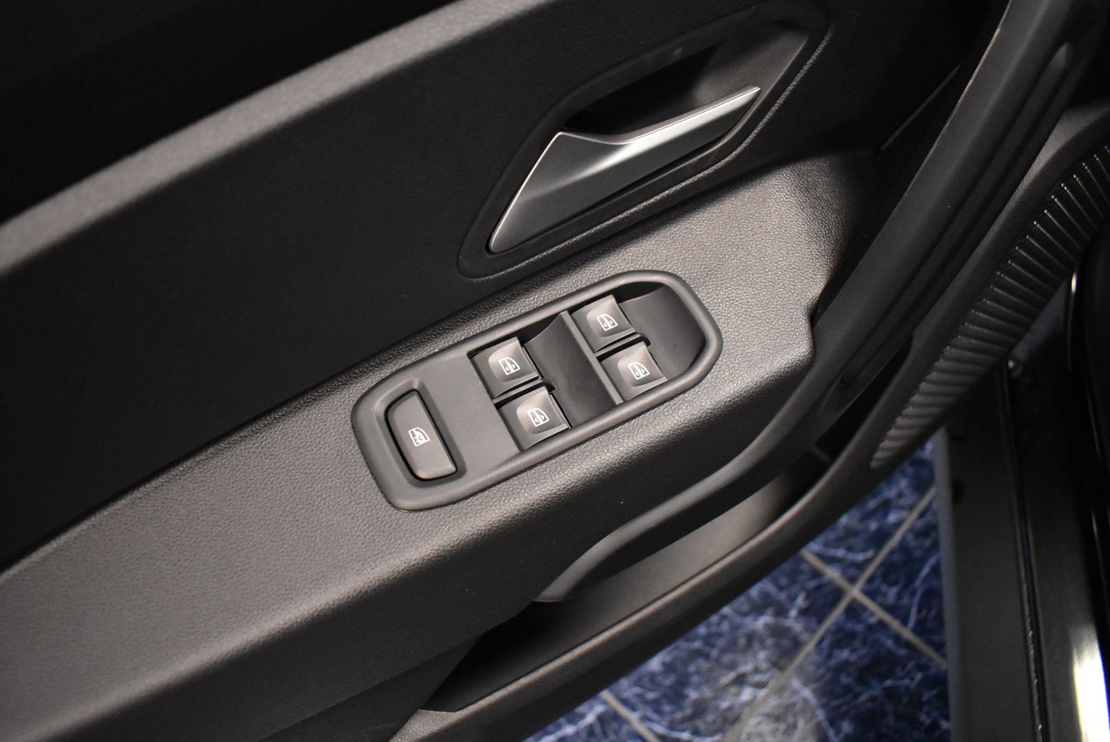 Dacia Duster 4WD - Samsaru's Car Outlet