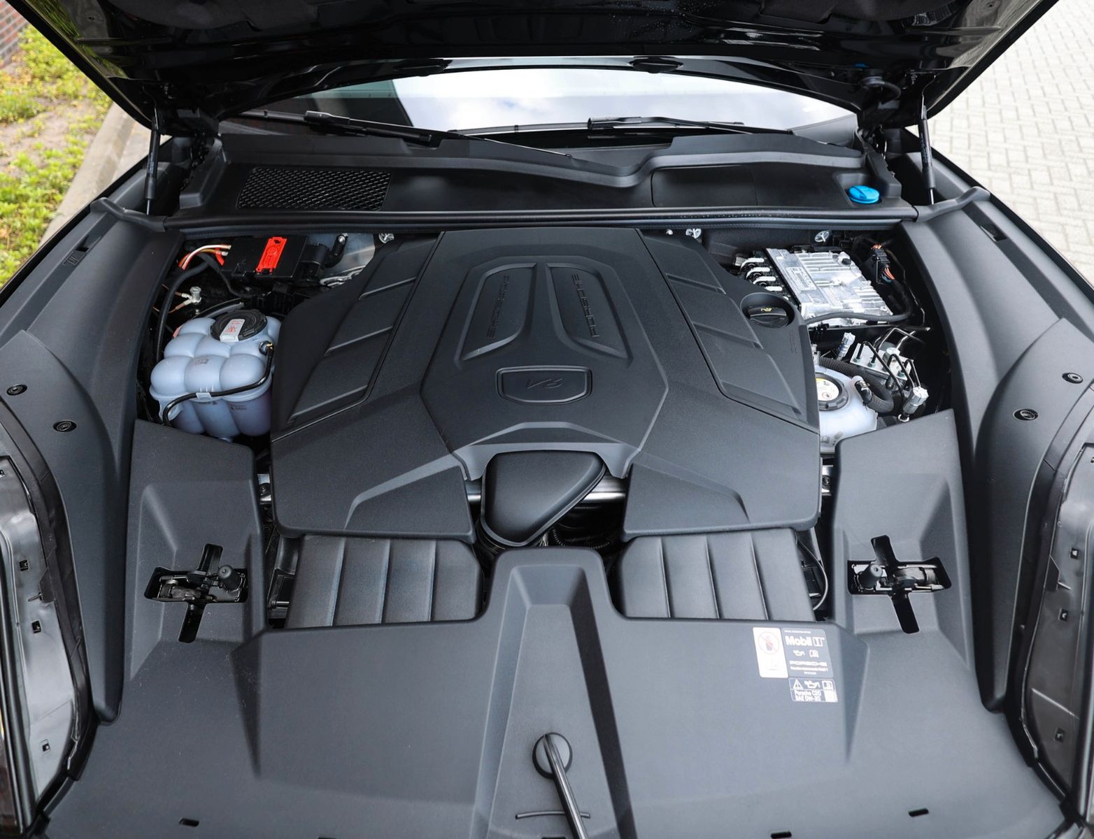 Porsche Cayenne Coupe E-Hybrid *Pano*AHK*Pas.display*
