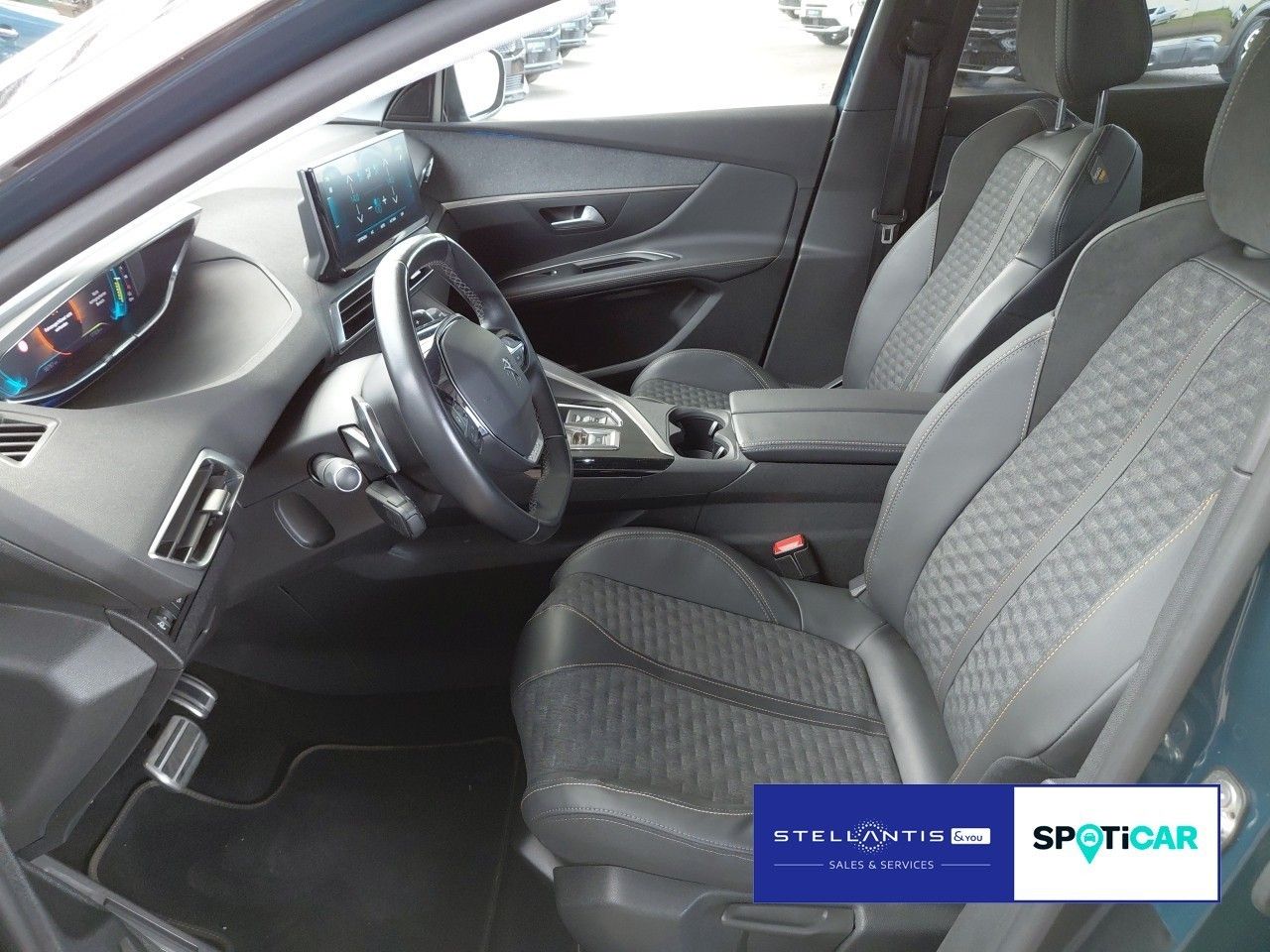 Peugeot 3008 Hybrid 225 ROADTRIP*Standhzg.*LMF*Navi*RFK