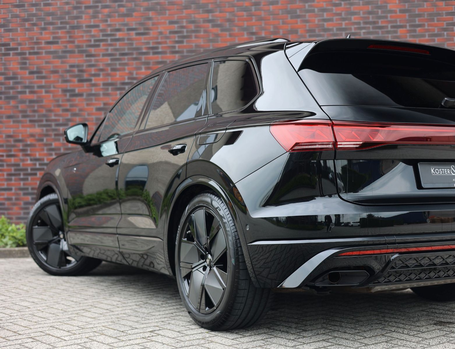 Volkswagen Touareg 3.0 TSI eHybrid 4Motion R