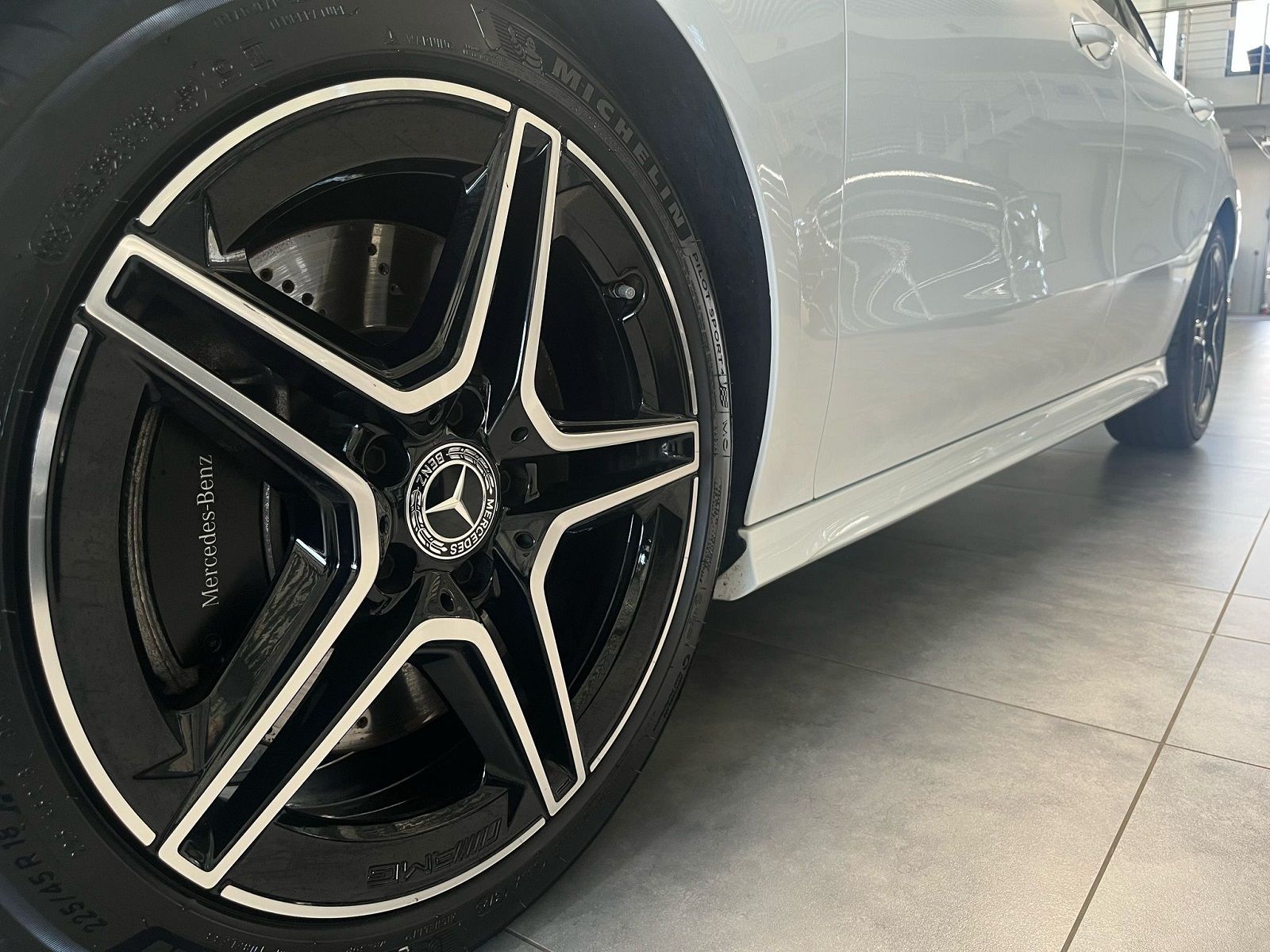 Mercedes-Benz CLA 250 Shooting Brake 4M AMG - Samsaru's Car Outlet
