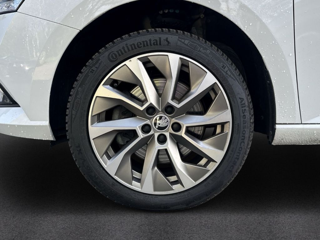Skoda Fabia Combi 1.0TSI DSG - Samsaru's Car Outlet