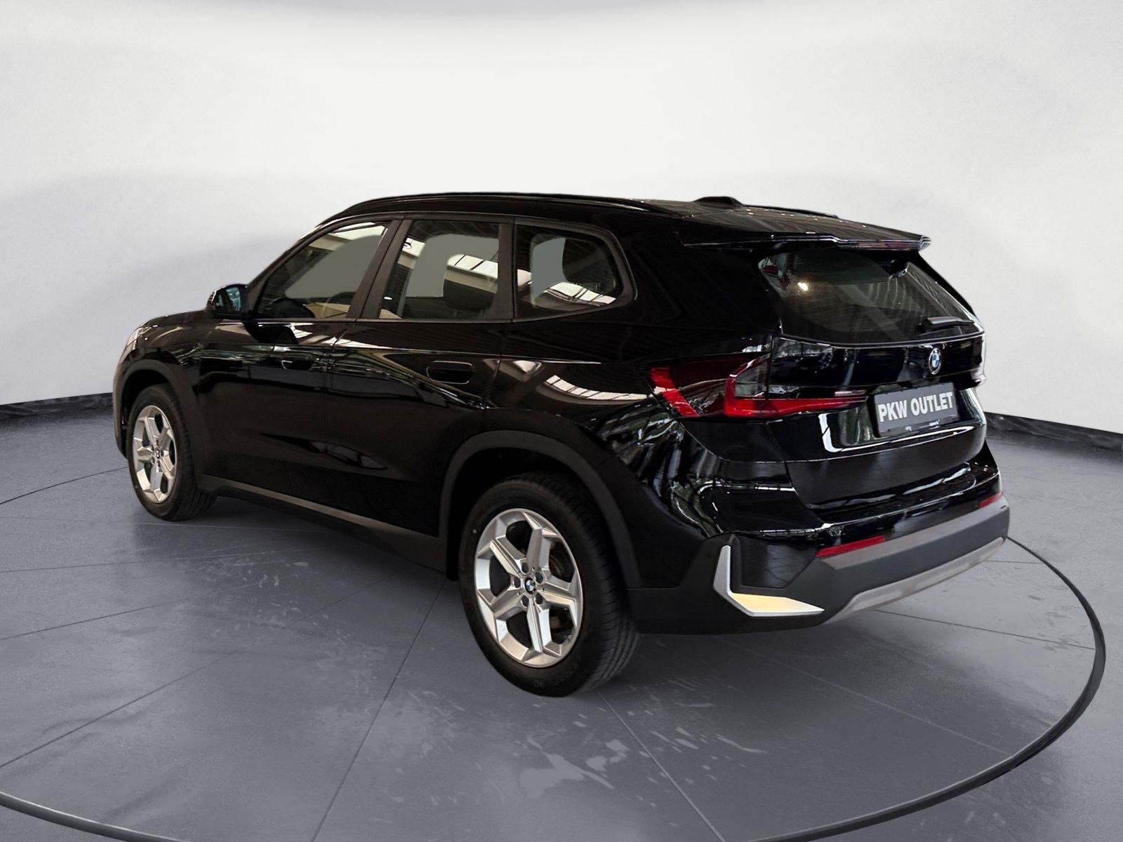 BMW X1 xDrive20d - Samsaru's Car Outlet