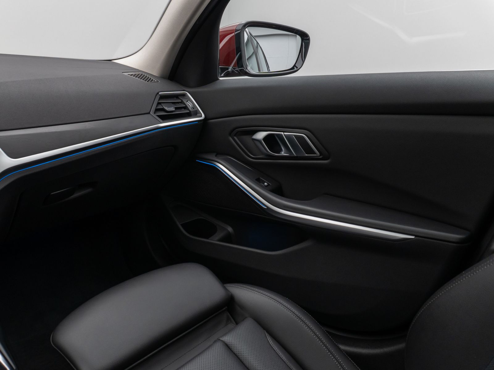 BMW 320e Luxury Line - Samsaru's Car Outlet