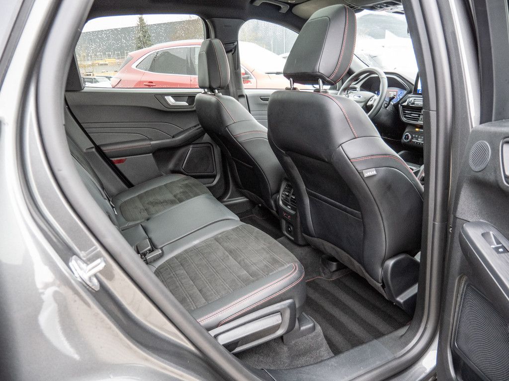 Ford KUGA ST-LINE X - Samsaru's Car Outlet