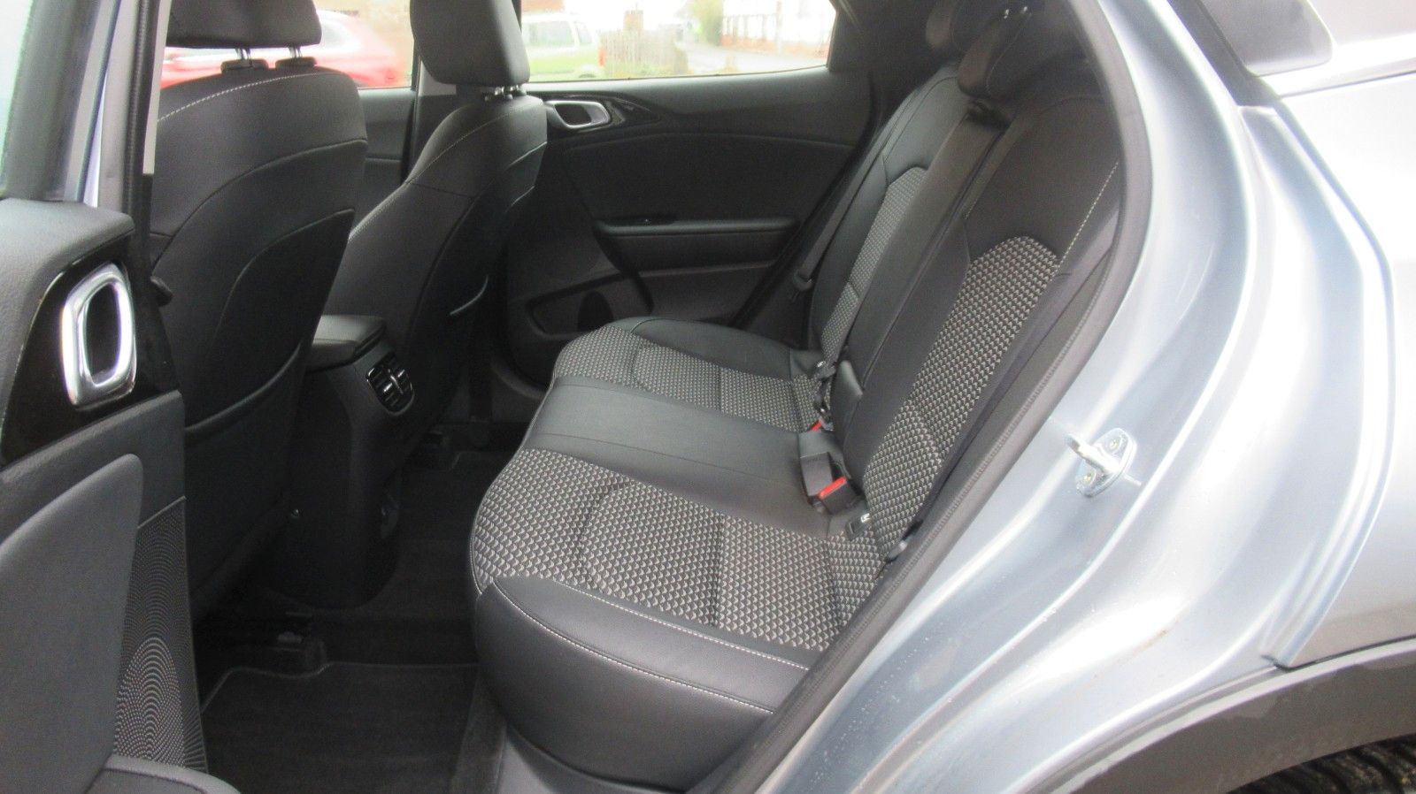 Kia XCeed T-GDi 1.0 Vision - Samsaru's Car Outlet